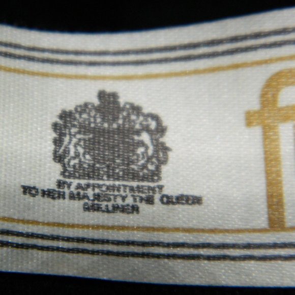 Frederick Fox Boutique for Neiman Marcus Black Wool and Velvet Pillbox Hat - Picture 9 of 9